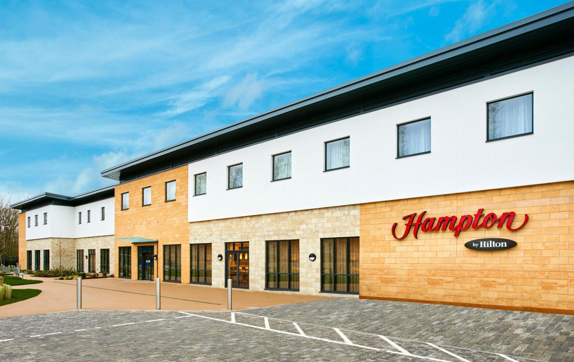 Hampton By Hilton Oxford Hotel Exterior foto